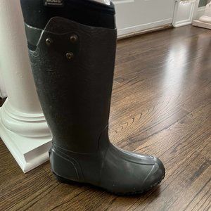 Bogs Rider embossed dark gray rain winter boots, size 9, NIB